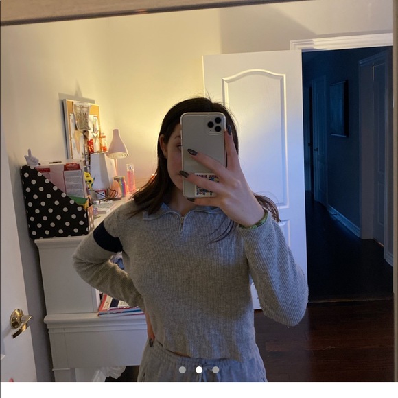 Brandy Melville half zip up sweater - Picture 2 of 2